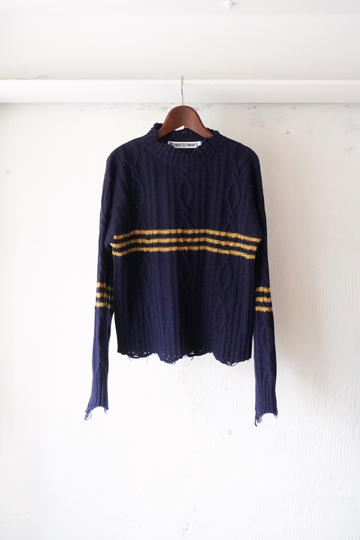 [SCHNAYDERMAN&#039;S] Cropped Cable Sweater - Dark Blue and Yellow